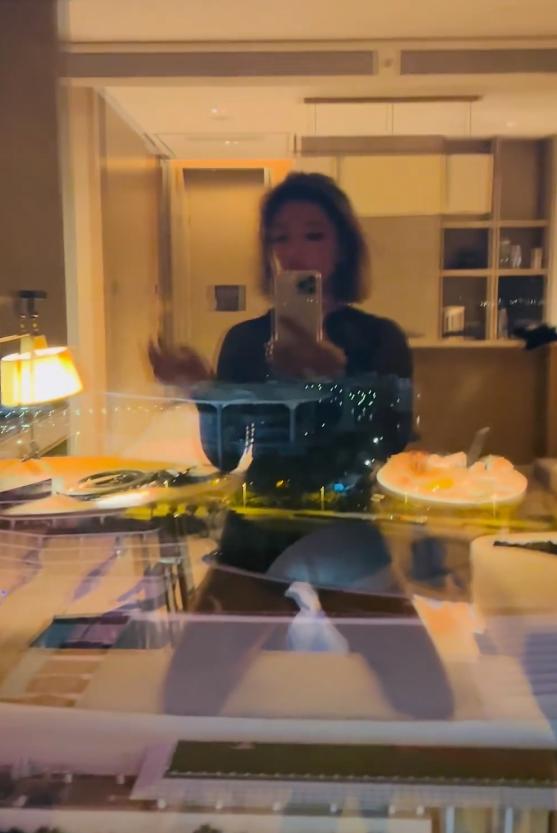 江映蓉身材火辣性感_江映蓉健身紧身衣_女明星紧身裤图