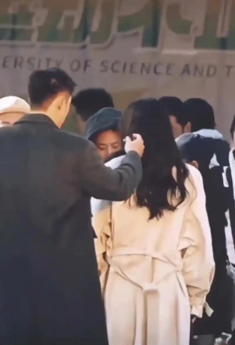 黄景瑜女明星_金晨黄景瑜暧昧互动_黄景瑜女友曝光